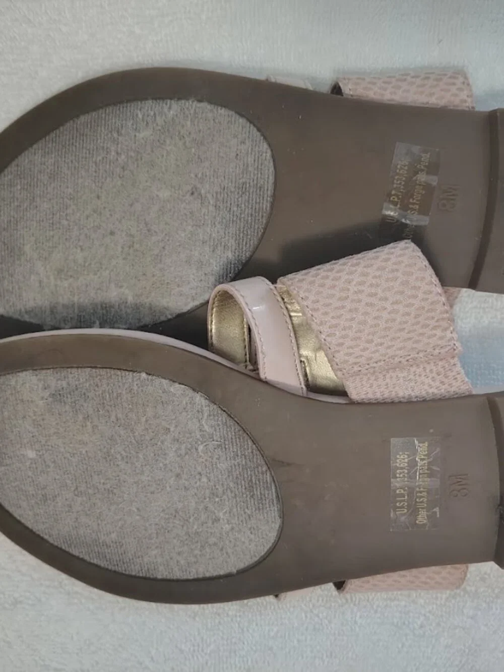 Guess Blush Pink Thong Sandals Logo Hardware Size 8